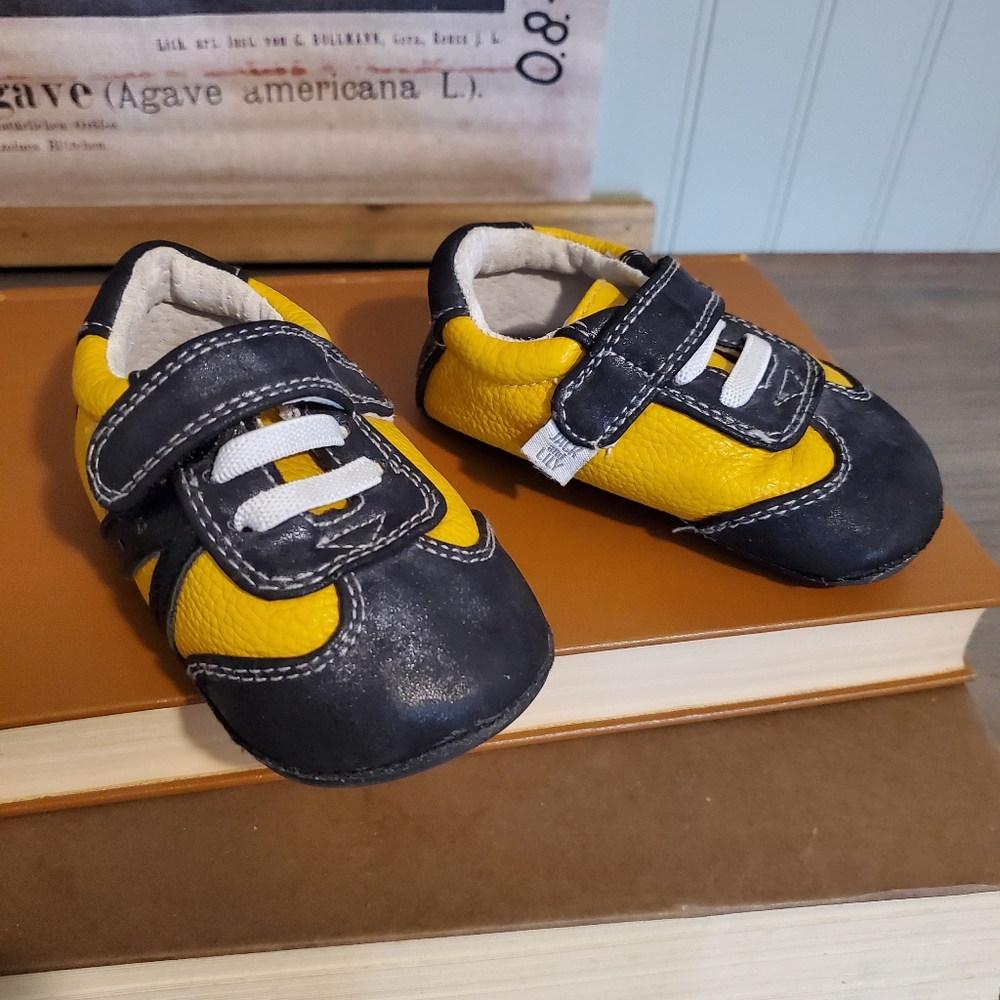 Jack & Lily My Mocs Leather Shoes Size 12-18 Months Baby Boy